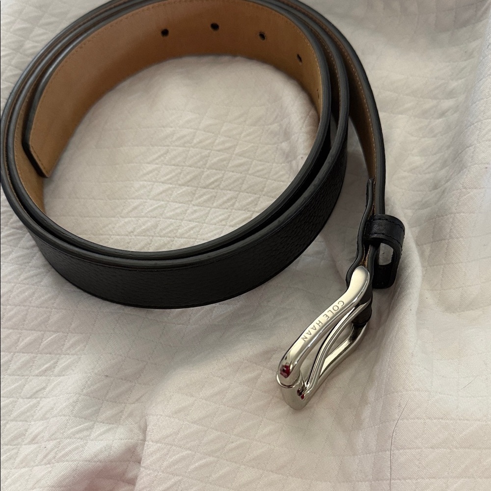 Cole Haan Men’s Black Pebble Leather Heavy Duty Belt with Polished Silver Buckle - Picture 3 of 9